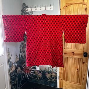 Red Patterned vintage Japanese Kimono-Style Top